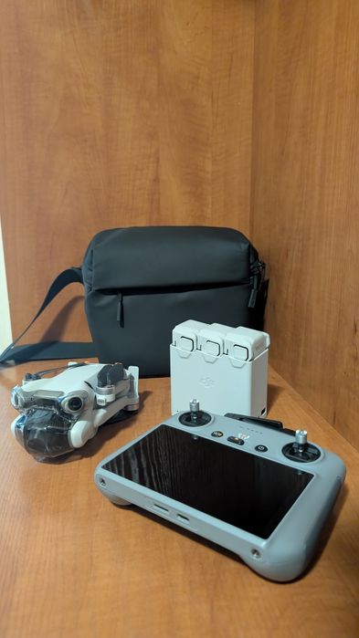 Dji mini 4 pro fly more combo