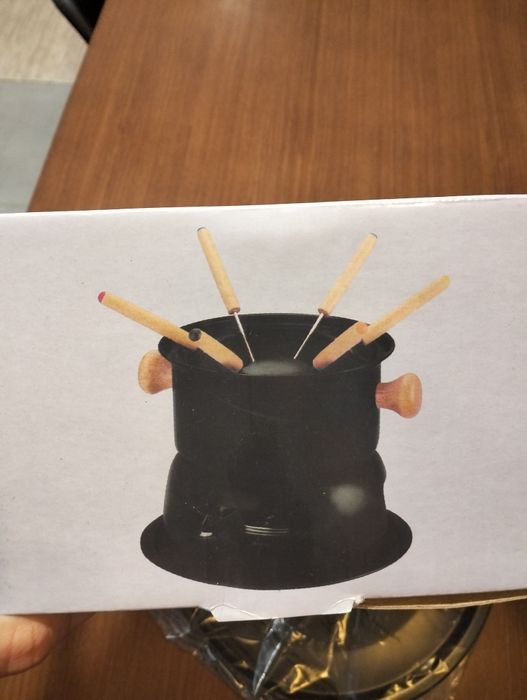 Fondue Set425519952744960000