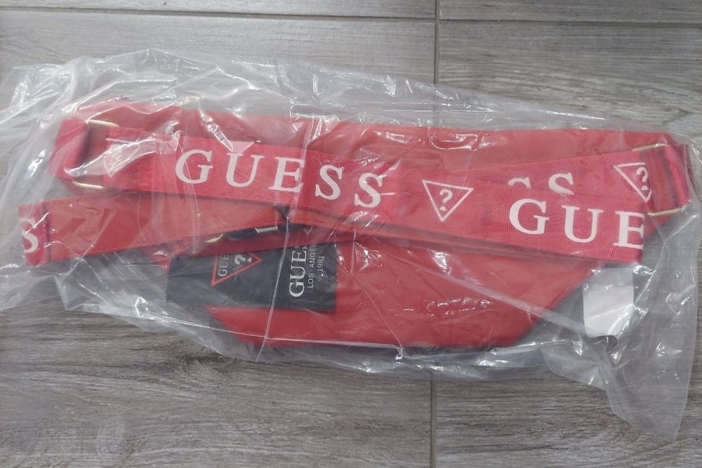 Nowa skórzana nerka saszetka GUESS na ramię lub pas czerwona