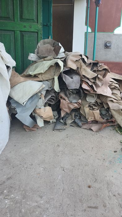 Натуральна шкіра та замша, років СССР, самовивіз смт Ярмолинці  Хмел.