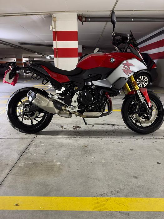 BMW F 900 XR  2022  com 1.680 km