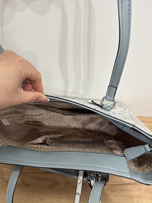Oryginalna torebka Guess niebieska kremowa duża torba shopper bag