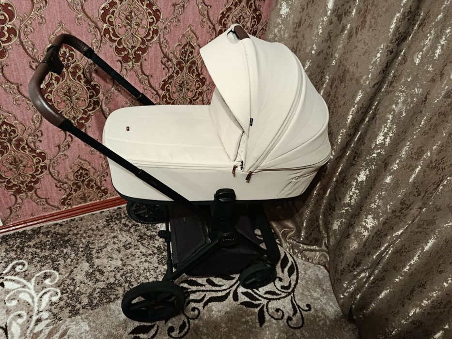 Продам коляску Карело ультра
