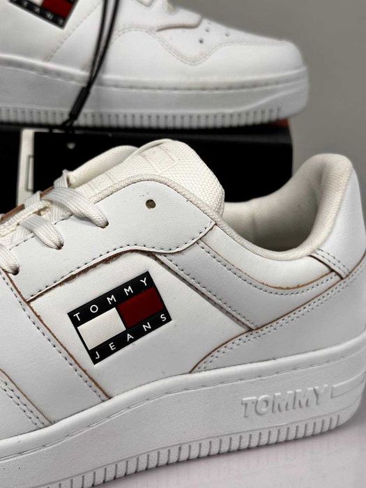 Oryginalne buty skórzane z Włoch Tommy Hilfiger