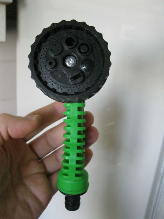 Пистолет для полива 7 режимов. Поливочный насадка на шланг