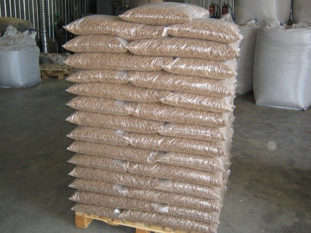 Паливна пелета дерево 6мм. Гранула