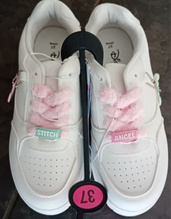Nowe buty dziewczęce Lilo i Stich.