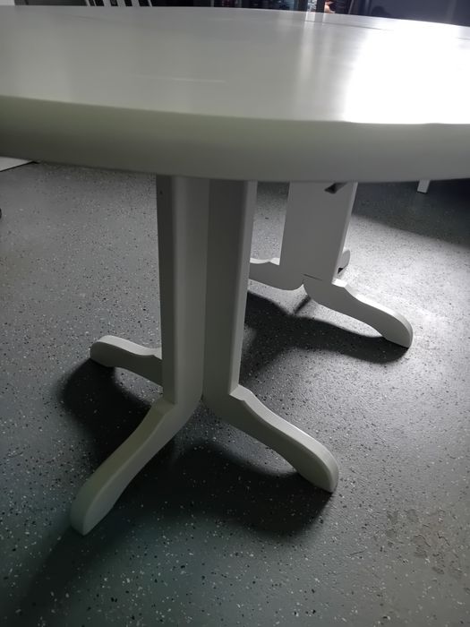 Sprzedam stół i krzesła