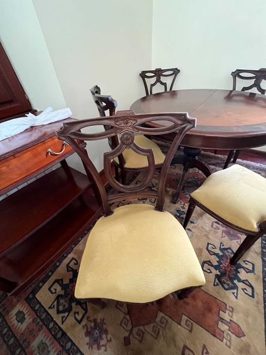 Lote de móveis vários