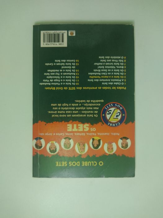 Livro "Os sete e a marca vermelha"