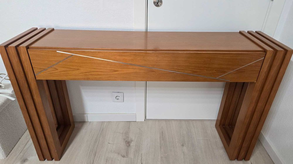 Móvel de "Entrada" Usado