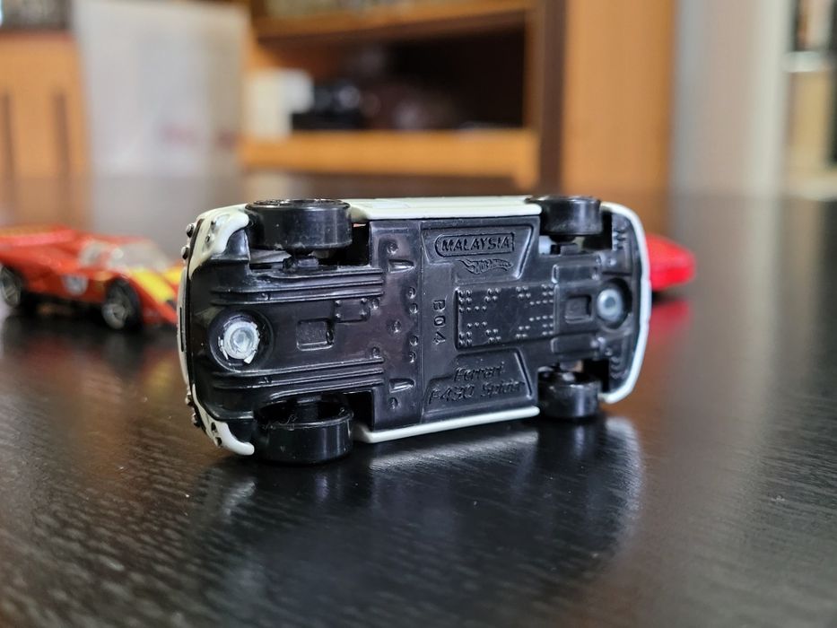 Conjunto 4 Hotwheels Ferrari