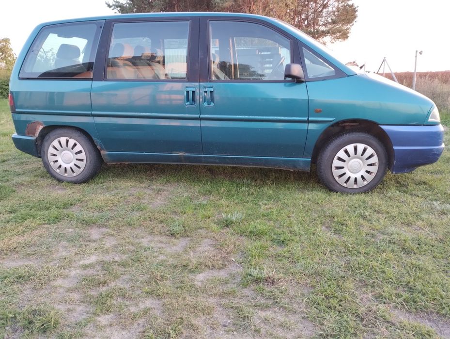 Peugeot 806