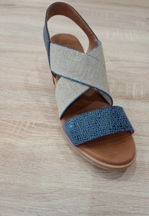 Sandálias azul & dourado Paula Urban