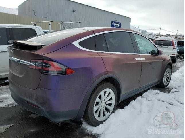 Продаю Tesla Model X 2016 року