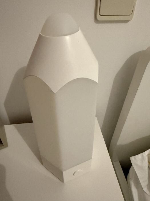 Candeeiro LED de mesa - multicor