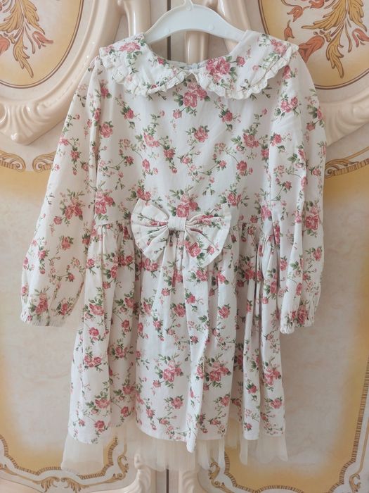 Сукня святкова для дівчинки