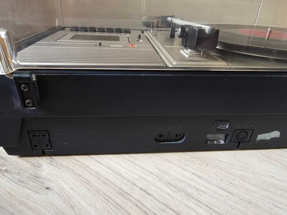 Музыкальный центр Philips 972TAPC