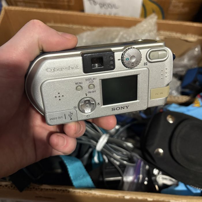 Sony cyber shot dsc p71
