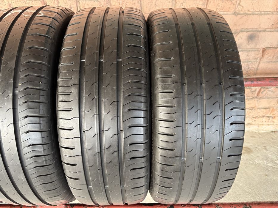 Комплект літніх шин 185/55R15 Continental