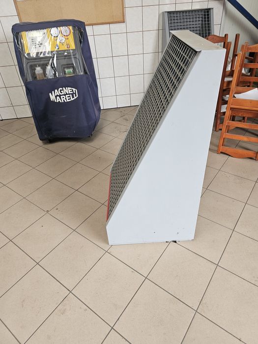 Trzepaczka do dywaników samochodowych-myjnia