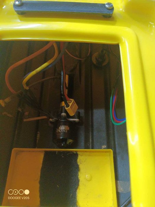 Рибацкий кораблик RUNFERRY SOLO Optima