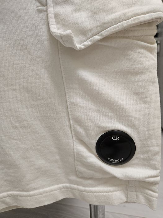 Чоловічі оригінальні білі шорти C.P.Company XL