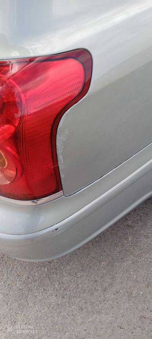 Тойота Авенсіс Т25