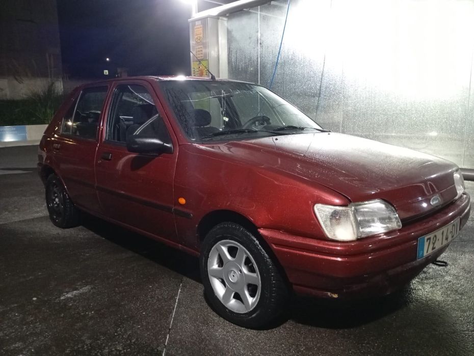 Ford Fiesta 1.1 clx ler com atenção
