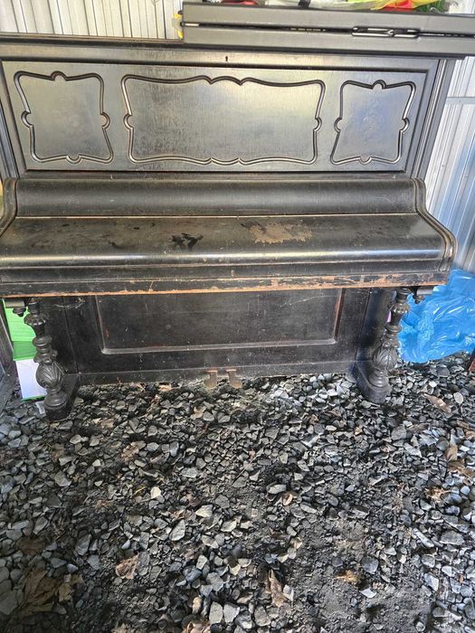 Sprzedam pianino