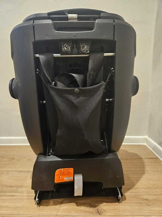 Дитяче автомобільне крісло Britax-Römer Advansafix IV б/у