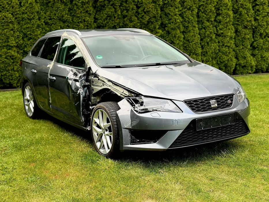 Seat Leon FR_1.4-150KM_Mały przebieg_Full_LED_Navi_Niemcy_książka _serwis_Alu 18