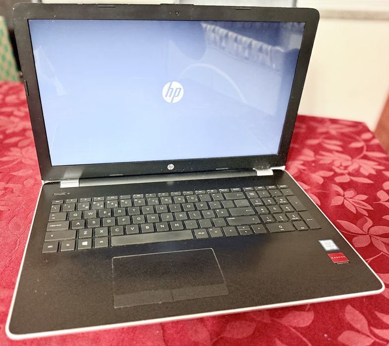 Portatil HP 15-BS0XX com Radeon