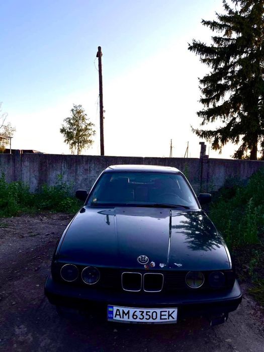Продам BMW525 E34