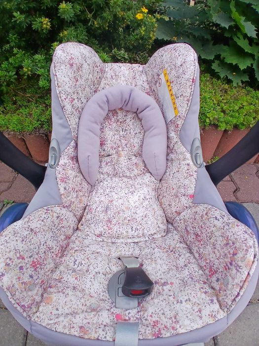 Nosidełko, fotelik Maxi Cosi