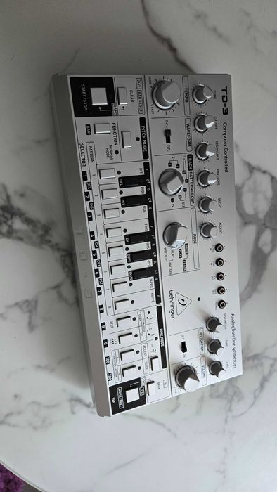Behringer TD-3 SR