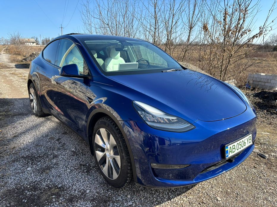 Tesla Model Y, 2021