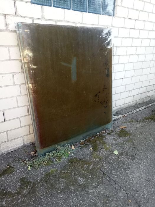 Скло для альтанок,вітрин,балконів