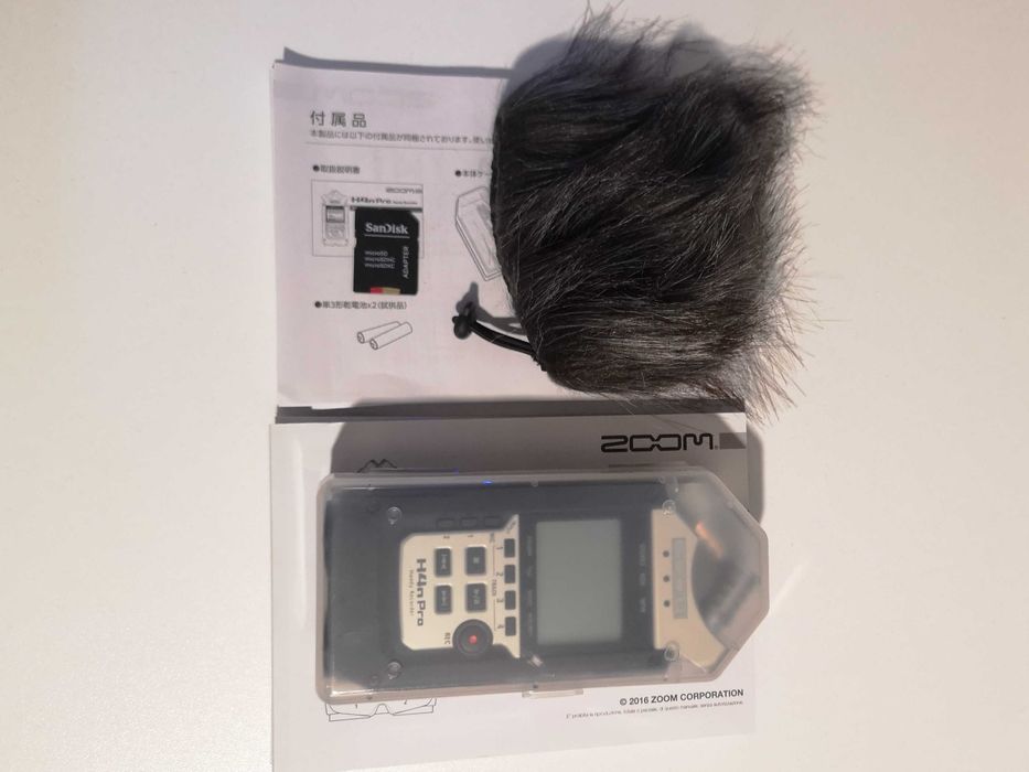 Gravador Zoom H4n Pro (com Cartão SD e Windshield)