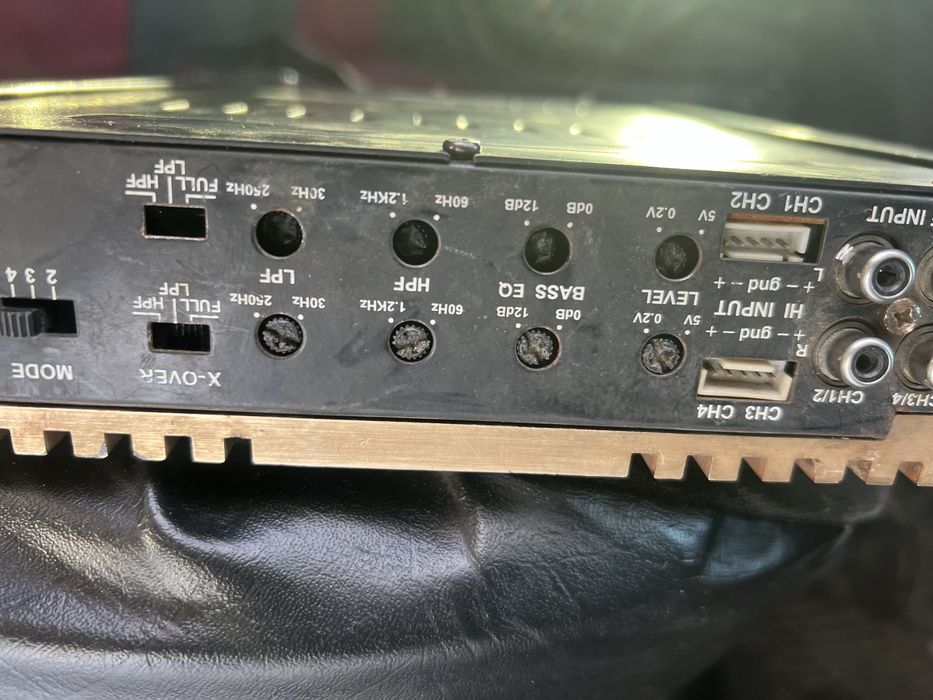 Підсилювач автозвуку 4 канальний