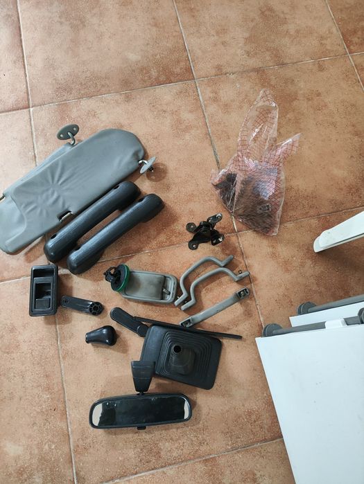 Vendo Interior para Toyota Corolla E90 (XL) hatch