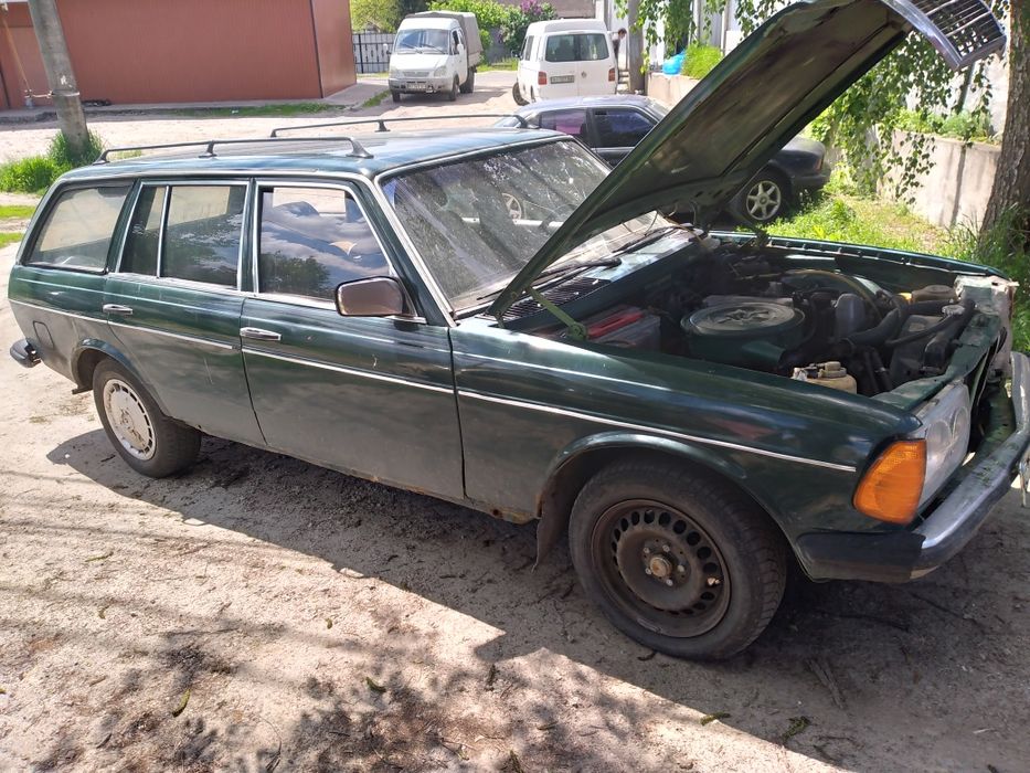 Mercedes 123 капот  616 617 mercedes w 123  2.4 disel 3.0