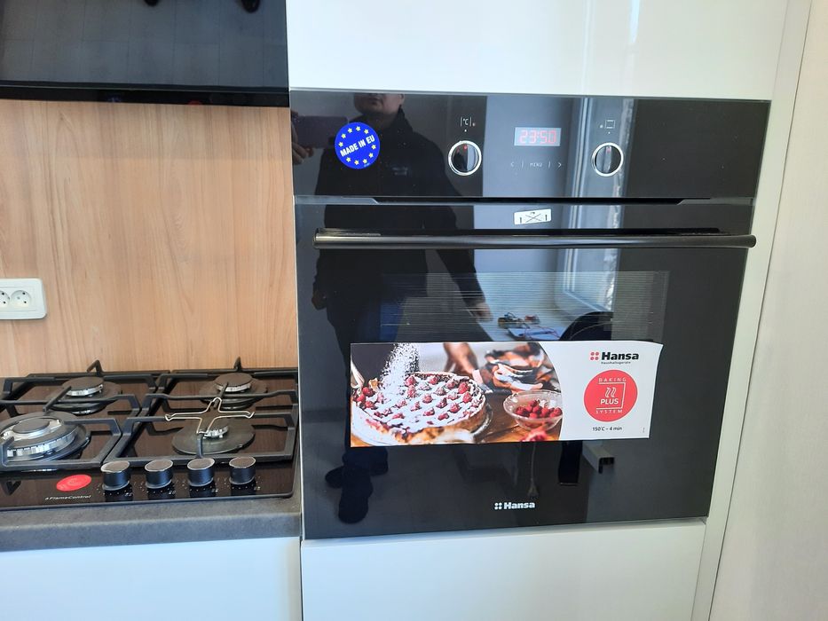 Продам 2 кв по Сертификату,VIP класса АО сталинка пр-ктСвободы 55000$