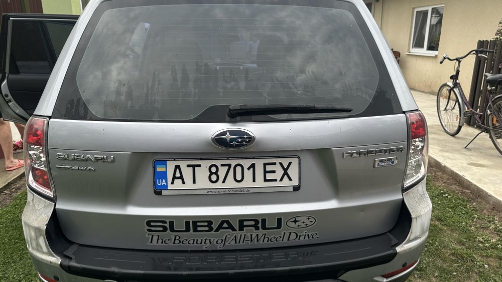 продам Subaru Forester  2013