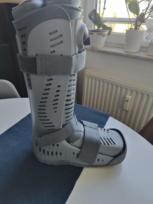 Orteza stopowo goleniowa 45/47 prawa