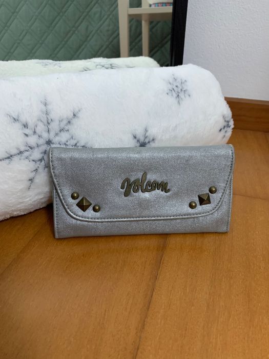 Carteira Volcom Prateada