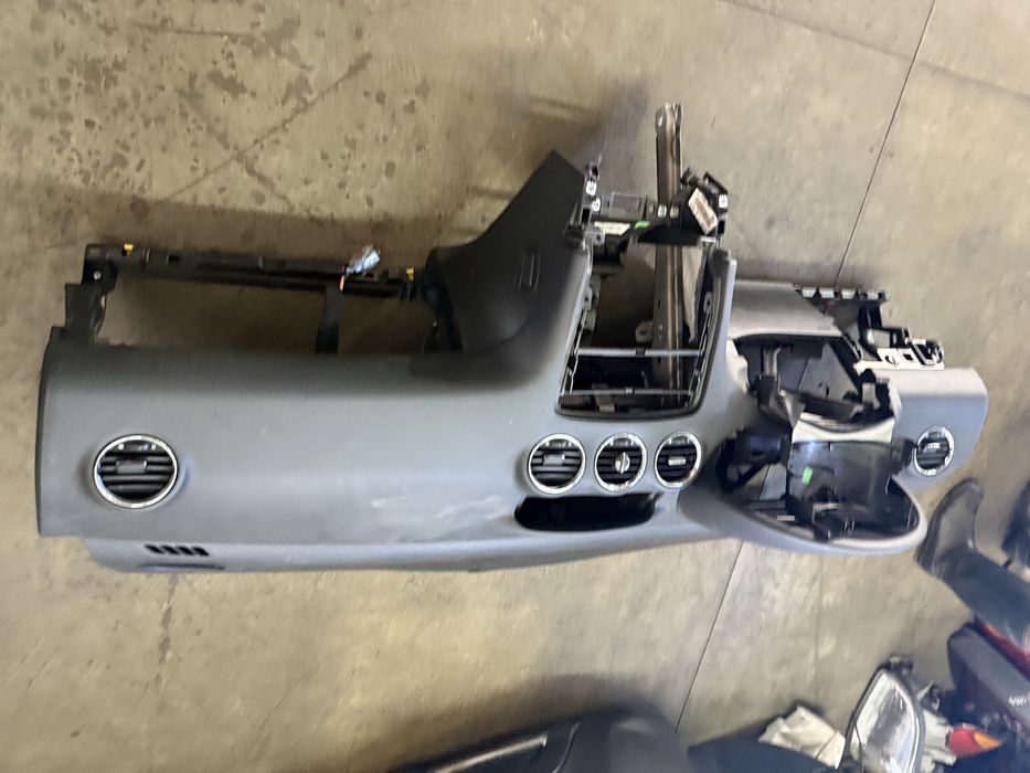 tablier Peugeot 308 limousine ano 2006/2012
