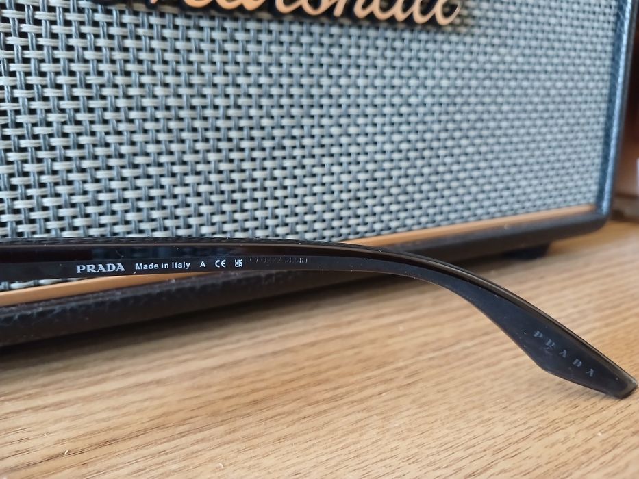 Armaçao oculos Prada