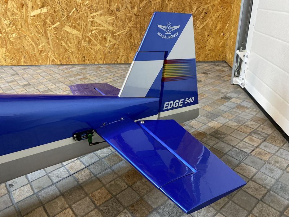 Aviao rc edge 540 novo