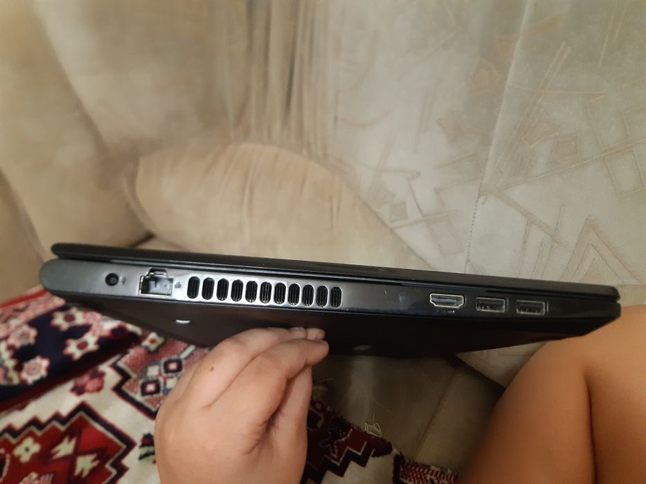 Ноутбук DELL гарному стані